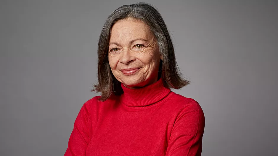 Das Bild zeigt Karin von Flüe. Sie ist juristische Beraterin und Autorin.