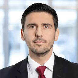 Portrait von Valon Sylejmani, Risk Control, Geschäftsleitung HypothekenZentrum AG